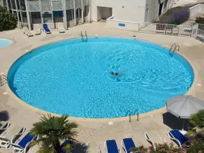South Beach Apartment with Beautiful Sea View & Pool - Image 5