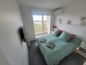 Quiet apartment with a view. - Image 4
