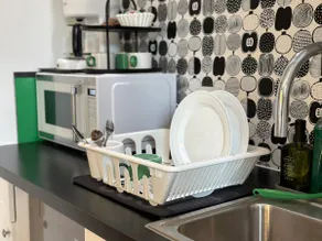 Fun & Functional Studio Apt - Image 5