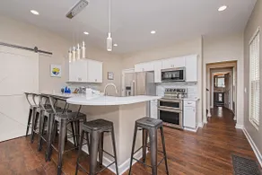 Kombineret duplex på Monon Trail nær det nordlige Indy centrum.  Perfekt til grupper - Image 3