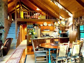 Cabin on 2 acres w Private Creek - Image 4