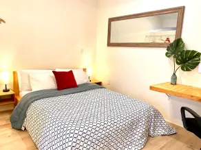 Private King Bed Guest Suite - 7 mins to Disney - Image 5