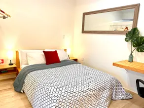 Private King Bed Guest Suite - 7 mins to Disney - Image 4