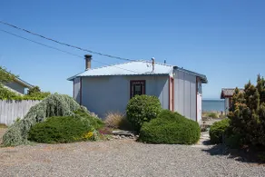 Beachcombers Cottage - Image 4