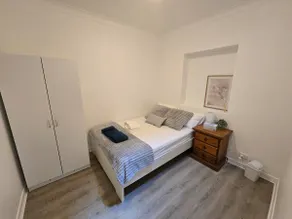 Cozy Home, 3Bedroom,AC, walk to Westfield/pool/RSL - Image 3