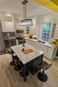 Downtown Sustainable Garden House - Image 2