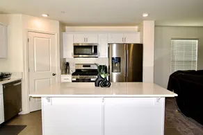 4-Bedroom Home in Merced - Gateway to Yosemite - Image 5