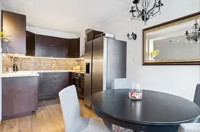 Stylish & Modern Apartment, in Centre, Free Parking spot ! - Image 2
