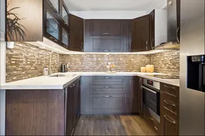 Stylish & Modern Apartment, in Centre, Free Parking spot ! - Image 3