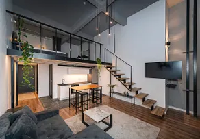 Penthouse Loft Apartment 420 - Image 2