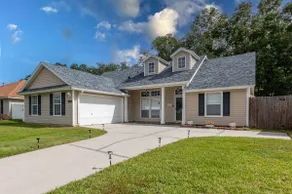 4BR Family & Work Retreat | Spacious Home Sleeps 8 - Image 2