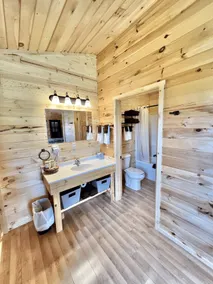 Lincoln Heritage Cabin 2 - Image 3