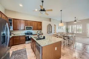 Cactus Bloom - Cozy Desert Retreat in Chandler - Image 5