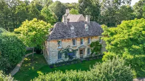 The Rectory | Stunning 9 Bedroom Cotswold Mansion - Image 2