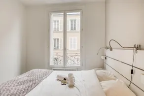 Beautiful Parisian apartment - Image 2