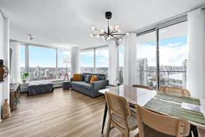 Stunning view-lavishly decorated-Centre of Van - Image 1
