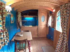Cozy Les Roseaux Bleus Trailer - Image 3