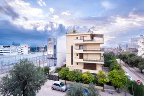 SmartStay Marousi Home with Parking - Image 4