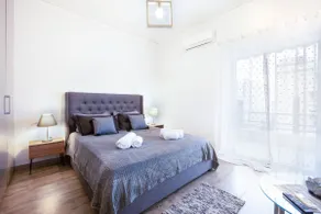 SmartStay Marousi Home with Parking - Image 2