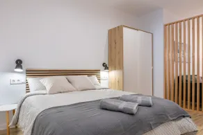 Modern apartament near city center - Image 3
