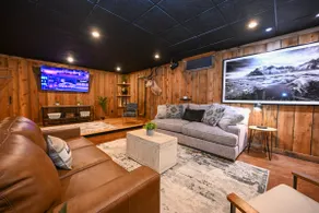 Lancaster's SpeakEasy CozyCabin - Image 3