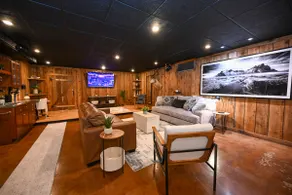 Lancaster's SpeakEasy CozyCabin - Image 5