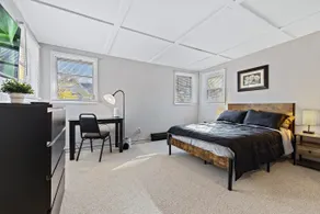 Cozy & Convenient Family Getaway - Image 4