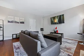Cozy & Convenient Family Getaway - Image 2