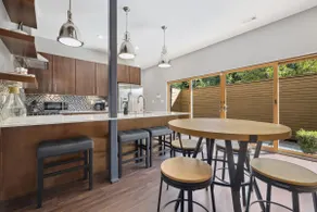 The Green Door - Rooftop Home - Image 4