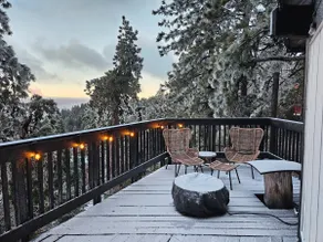 The Treehouse Hideaway - Image 2