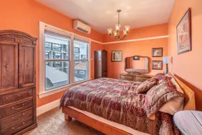 Rustic 2-Bedroom walking distance to Downtown - Image 5