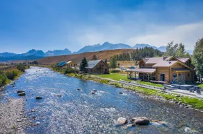 Whispering River Lodge - Image 4