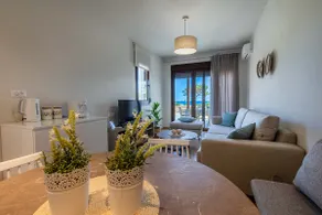 Villa Sunrise by the Sea - Image 3