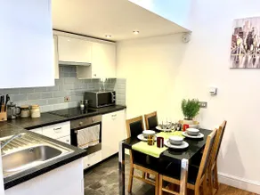 Modern 2 bedroom in Central London - Image 4