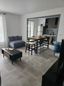 2-bedroom apartment private parking space - Image 3