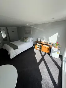 The Avenues Hideaway - Image 4