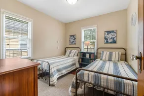 Lovely Bungalow - Image 5