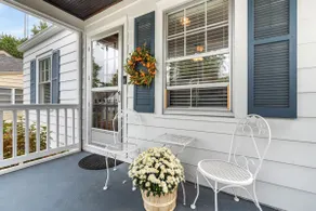 Lovely Bungalow - Image 3