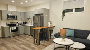 Modern Suite - Separate Entry - Self Check-In - Image 4