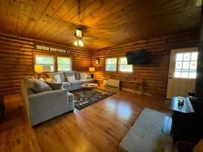 Charming Log Home at Valley Brook - Image 4