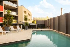 Centeral 1Bed Unit with car park - Image 4