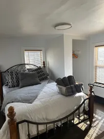 Cozy Escape: Retreat Near Airport, OSU & More! - Image 2