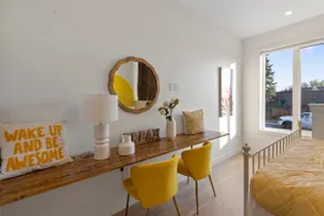 Cozy 1BDR + Bath, 5 Min to Train |Pineapple Suite. - Image 5