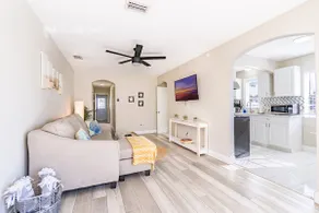 Sunny 2/1 Condo Close to Clearwater Beach - Image 3