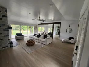 Riverfront Home•Fishing•Boating & Events - Image 2