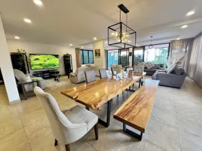 Large home, pool, and great view - Image 4