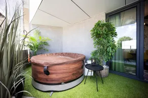 DH Family and Whirlpool Premium Apartment 3kk, 2x SmartTV-NETFLIX, Big Terrace and Free Parking - Image 4