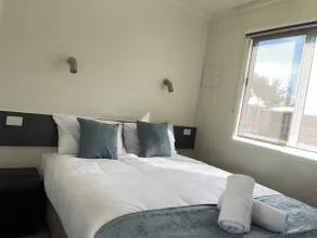 Sunset Cabin - Image 5