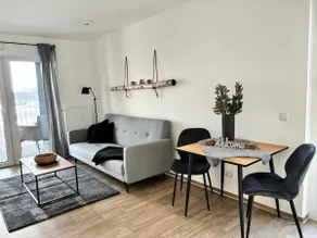 Charming Homes - Studio 10 - Image 2