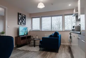 1 Bed Media City Flat Free Parking - Image 5